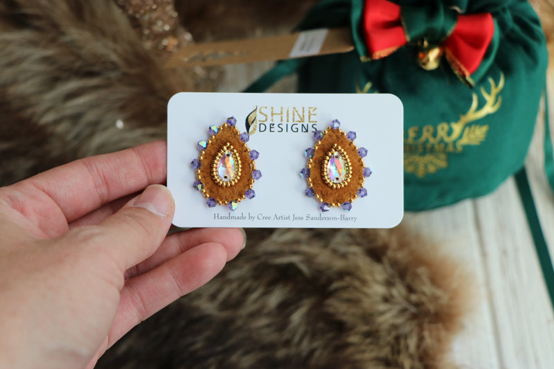 🎁3 Colours to Choose From 🌱 Moose Drops Tea & Bead Bundle (Moose Hide + Complete Sewing & Beading Kit + Mother Earth Tea + Online Pre-Recorded Tutorial)