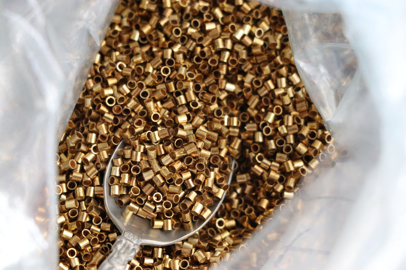 8/0 Brass Oval’s Size - (Options 40 Grams or 10 Grams)