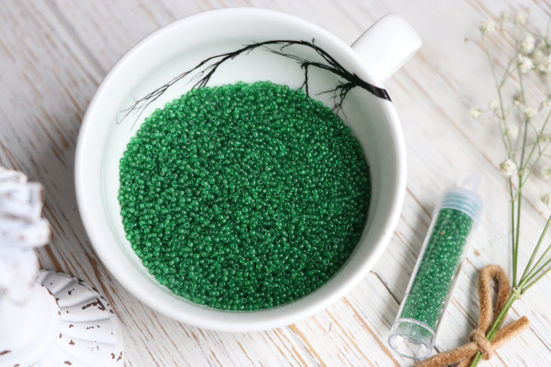 12/0 Vintage French Medium Green             (Appox. 22 Grams)